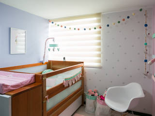 Cuarto de Sofia, Little One Little One Nursery/kid’s room