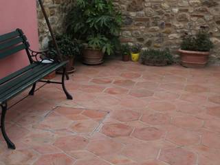Ristrutturazione a Firenze. Uso del cotto., Tuscany Art Tuscany Art Rustic style walls & floors Tiles