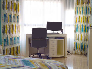 Dormitorio juvenil con textiles en turquesa y ocre, Villalba Interiorismo Villalba Interiorismo غرفة الاطفال