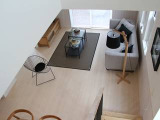 Model Room Misato City, コト コト Ruang Keluarga Gaya Skandinavia Kayu Wood effect