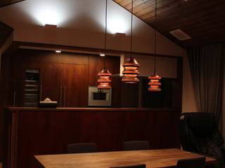 Order Kitchen Board & Kitchen Tatebayashi City, コト コト Cozinhas modernas Madeira Acabamento em madeira