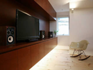 Y HOUSE "TV Board" Tokyo, コト コト Phòng khách phong cách Bắc Âu Gỗ Wood effect