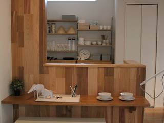 Model Room Funabashi City, コト コト 北欧デザインの 多目的室 木 木目調