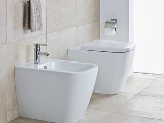 Унитазы Duravit, Магазин сантехники Aqua24.ru Магазин сантехники Aqua24.ru Baños de estilo minimalista