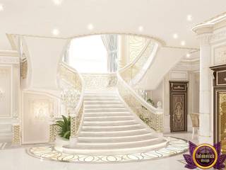 ​ House design of Katrina Antonovich, Luxury Antonovich Design Luxury Antonovich Design Classic style corridor, hallway and stairs