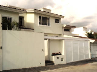 CASA-EZ, RIVERA ARQUITECTOS RIVERA ARQUITECTOS Casas unifamiliares