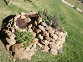 Casa Bem - te - vi, A+R arquitetura A+R arquitetura Rock Garden Stone