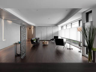 生命的光 Light of Life, 禾築國際設計Herzu Interior Design 禾築國際設計Herzu Interior Design Salas modernas