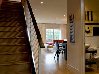 Zen Modern 2.0, FORMA Design Inc. FORMA Design Inc. Modern Corridor, Hallway and Staircase