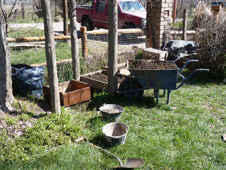 Mini huerta y jardín de reciclados, Pell Paisajismo Pell Paisajismo Country style garden