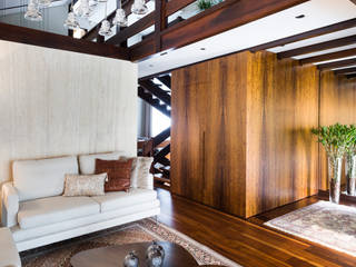 Casa AHR, Thiago Mondini Arquitetura Thiago Mondini Arquitetura ห้องนั่งเล่น