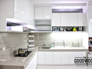 White Luxury Kitchen, The GoodWood Interior Design The GoodWood Interior Design Minimalist kitchen