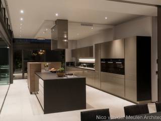 Kitchen Nico Van Der Meulen Architects Built-in kitchens