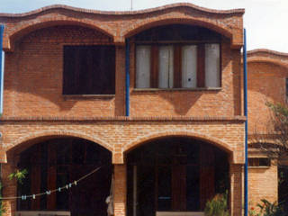 Residência em São Carlos, JMN arquitetura JMN arquitetura Einfamilienhaus Ziegel