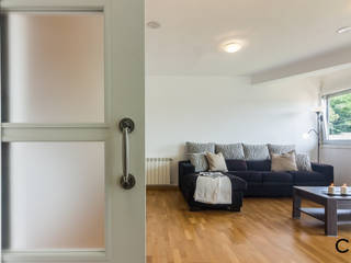 Home Staging en el piso de Riobao en Galicia, CCVO Design and Staging CCVO Design and Staging Phòng khách White