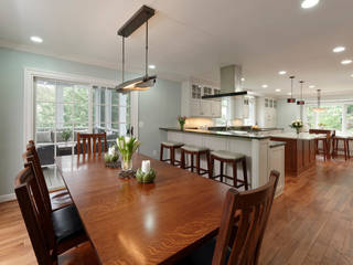 First Floor and Outdoor Living Transformation in Vienna, VA, BOWA - Design Build Experts BOWA - Design Build Experts 클래식스타일 주방