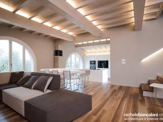 FIRST LOVE VILLA, Rachele Biancalani Studio Rachele Biancalani Studio Living room Wood Wood effect