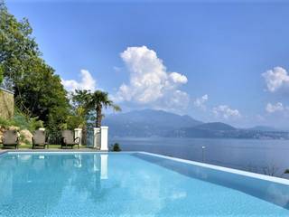 Piscina in cemento armato, Mirani Sas Mirani Sas Infinity pool