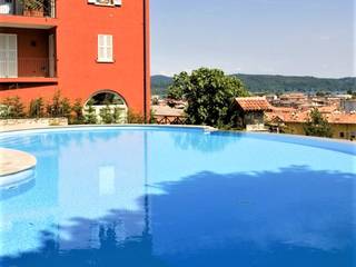 Piscina con sfioro infinito, Mirani Sas Mirani Sas Pool