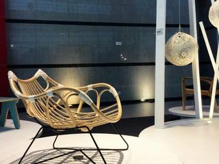 Karapan Rattan Chair, Kesan Mendalam Design Studio Kesan Mendalam Design Studio 모던스타일 거실