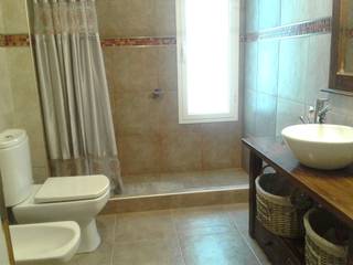 VIVIENDA PRO.CRE.AR, SENDRA SENDRA Modern style bathrooms