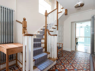 London - near Buckingham Palace, Corebuild Ltd Corebuild Ltd Pasillos, vestíbulos y escaleras modernos