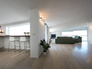Mansarda T, Laboratorio di Progettazione Claudio Criscione Design Laboratorio di Progettazione Claudio Criscione Design Modern living room