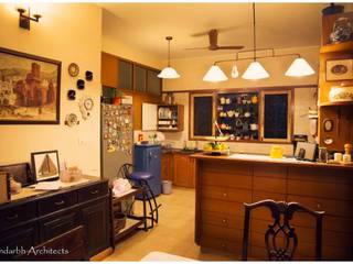 Saravan - The Singh's residence, Sandarbh Design Studio Sandarbh Design Studio Eclectic style kitchen