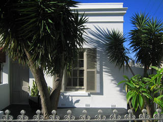 NEW HOUSE GARDENS, CAPE TOWN, Grobler Architects Grobler Architects Colonial style houses