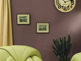 Living Room Wall Styling, Just For Clocks Just For Clocks Salones de estilo moderno Madera Acabado en madera