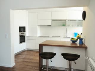 Apartamento na Praia da Vagueira, Vagos, GAAPE - ARQUITECTURA, PLANEAMENTO E ENGENHARIA, LDA GAAPE - ARQUITECTURA, PLANEAMENTO E ENGENHARIA, LDA Modern Kitchen Wood Wood effect