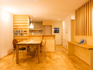 五泉の家, 株式会社山口工務店 株式会社山口工務店 Modern dining room Wood Wood effect