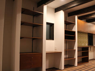 U HOUSE "Wall Storage", コト コト Scandinavian style living room Wood Wood effect