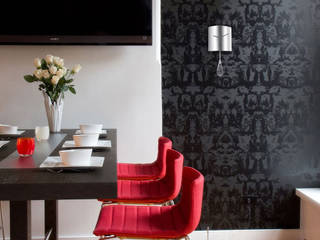 Living Room Wall Styling, Just For Clocks Just For Clocks Salones de estilo moderno Metal