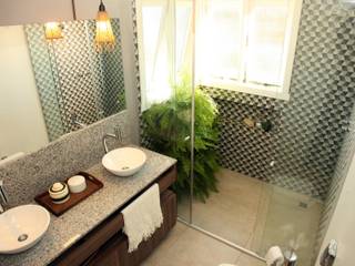 Casa Bento | Banheiro do Casal , COB Arquitetura COB Arquitetura Modern style bathrooms