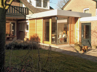 Verbouwing en uitbreiding te Groesbeek, Roorda Architectural Studio Roorda Architectural Studio Moderne eetkamers Hout Hout