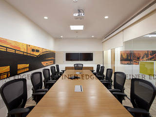 Highway concessions, Finer Edge Architects & Interior Designers Finer Edge Architects & Interior Designers Espaços comerciais