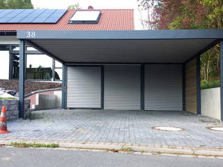 Stahlcarport mit Geräteraum, Carport-Schmiede GmbH & Co. KG - Hersteller für Metallcarports und Stahlcarports auf Maß Carport-Schmiede GmbH & Co. KG - Hersteller für Metallcarports und Stahlcarports auf Maß Garajes abiertos Hierro/Acero