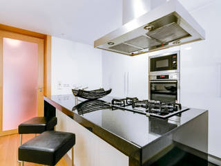 Apartamentos Laranjeiras Lisboa - Apartments Laranjeiras Lisbon, Ivo Santos Multimédia Ivo Santos Multimédia Modern kitchen