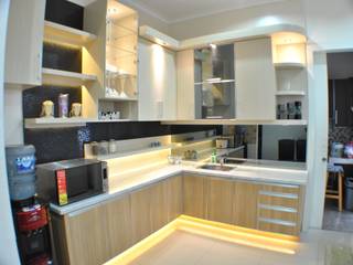 Kitchen Set, Anantawikrama Studio Anantawikrama Studio ห้องครัว แผ่นไม้อัด Plywood