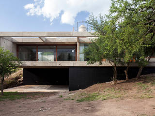 Casa LA, BLTARQ Barrera-Lozada BLTARQ Barrera-Lozada Casas estilo moderno: ideas, arquitectura e imágenes