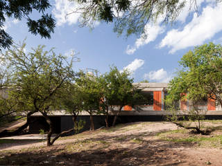 Casa LA, BLTARQ Barrera-Lozada BLTARQ Barrera-Lozada Modern houses