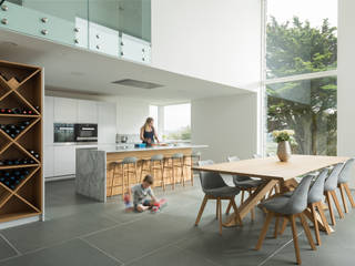Contemporary Replacement Dwelling, Cubert, Laurence Associates Laurence Associates Moderne Küchen Weiß