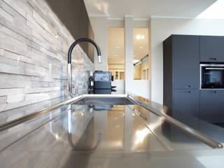 DESIGN, Küchen-Design KARL RUSS Küchen-Design KARL RUSS Built-in kitchens