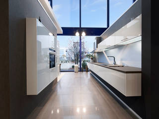 MODERN, Küchen-Design KARL RUSS Küchen-Design KARL RUSS Built-in kitchens