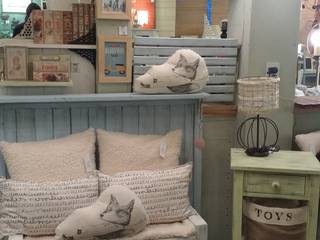 ~Textiles ~, Vero Capotosto Vero Capotosto Modern Kid's Room