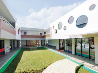 Starland Pre-School & Kindergarten, CV Berkat Estetika CV Berkat Estetika Commercial spaces Multicolored