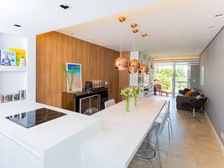 Apto RP_90m², Carolina Kist Arquitetura & Design Carolina Kist Arquitetura & Design غرفة السفرة