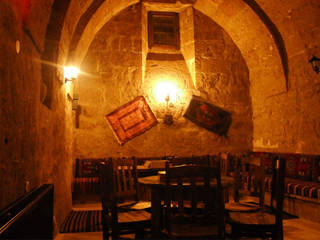 Gelveri Cafe Restoran Tasarımı Güzelyurt Nevşehir, Palmiye Koçak Sandalye Masa Koltuk Mobilya Dekorasyon Palmiye Koçak Sandalye Masa Koltuk Mobilya Dekorasyon Ogród wewnętrzny