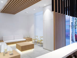 Ébano selects KRION to bring a sensation of wellbeing to Clínica Dental Jordá, KRION® Porcelanosa Solid Surface KRION® Porcelanosa Solid Surface Commercial spaces